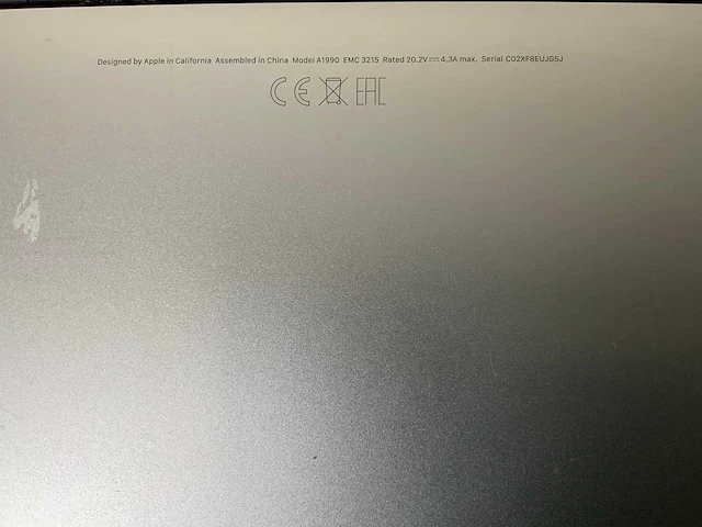 Apple macbook pro 15.4”, hexacore i7, 16 gb ram, 512 gb ssd, amd radeon pro 560x 4 gb laptop - afbeelding 8 van  8