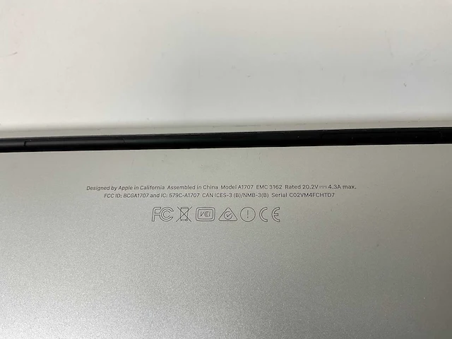 Apple macbook pro 15.4”, quadcore i7, 16 gb ram, 256 gb ssd, amd radeon pro 555 2 gb laptop - afbeelding 7 van  7
