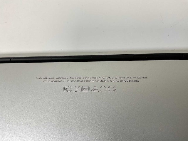 Apple macbook pro 15.4”, quadcore i7, 16 gb ram, 256 gb ssd, amd radeon pro 555 2 gb laptop - afbeelding 7 van  7