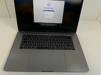 Apple macbook pro 15.4", xexa core(tm) i7, 32 gb ram, 251 gb ssd, amd radeon pro 555x 4 gb laptop - afbeelding 4 van  7