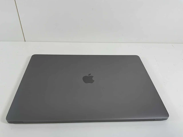 Apple macbook pro 15.4", xexa core(tm) i7, 32 gb ram, 251 gb ssd, amd radeon pro 555x 4 gb laptop - afbeelding 5 van  7