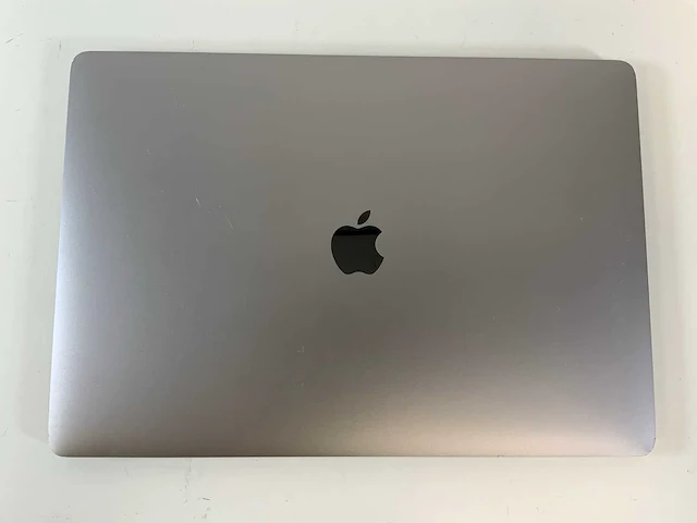 Apple macbook pro 15.5", core(tm) i7 7th gen, 16 gb ram, 500 gb nvme, amd radeon rx pro 560x 4 gb laptop - afbeelding 5 van  7