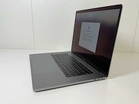 Apple macbook pro 15.5”, hexcore i7, 16 gb ram, 512 gb ssd, amd radeon pro 555x 4gb laptop - afbeelding 3 van  7