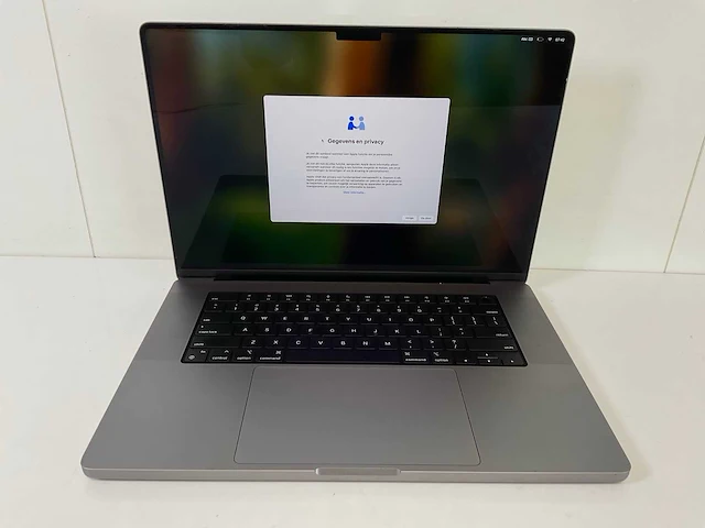 Apple macbook pro 16”, apple m1 pro, 16 gb ram, 500 gb nvme laptop - afbeelding 1 van  7