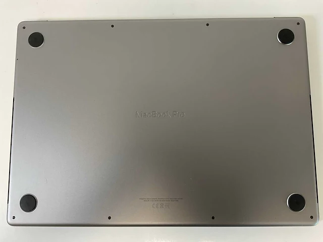 Apple macbook pro 16”, apple m1 pro, 32 gb ram, 500 gb nvme laptop - afbeelding 6 van  7