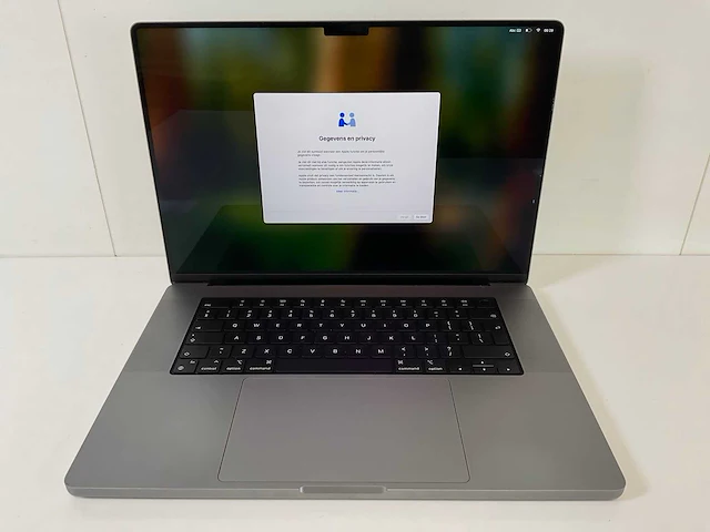 Apple macbook pro 16”, apple m1 pro, 32 gb ram, 500 gb nvme laptop - afbeelding 1 van  7