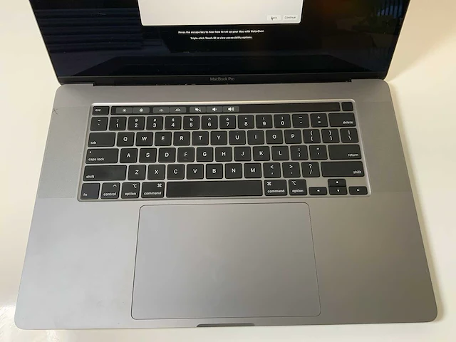 Apple macbook pro 16", core(tm) i7 9e generatie, 16 gb ram, 500 gb nvme, amd radeon pro 5500m 4 gb laptop - afbeelding 4 van  6