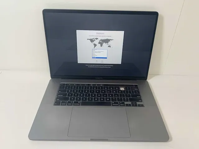 Apple macbook pro 16”, core(tm) i7 9th gen, 16 gb ram, 500 gb nvme, amd radeon pro 5500m 4 gb laptop - afbeelding 1 van  6