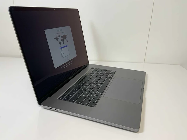Apple macbook pro 16”, core(tm) i7 9th gen, 16 gb ram, 500 gb nvme, amd radeon pro 5500m 4 gb laptop - afbeelding 3 van  7