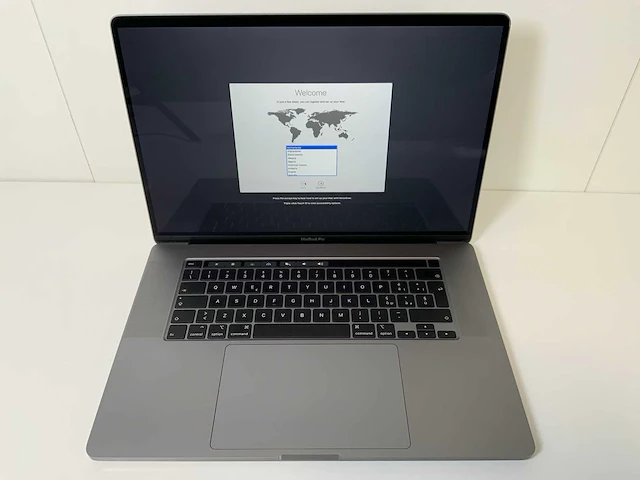 Apple macbook pro 16”, core(tm) i7 9th gen, 16 gb ram, 500 gb nvme, amd radeon pro 5500m 4 gb laptop - afbeelding 1 van  7