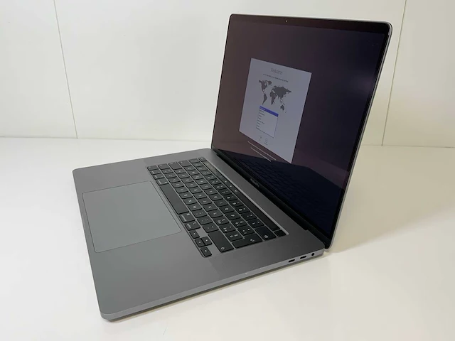 Apple macbook pro 16”, core(tm) i7 9th gen, 16 gb ram, 500 gb nvme, amd radeon pro 5500m 4 gb laptop - afbeelding 3 van  7