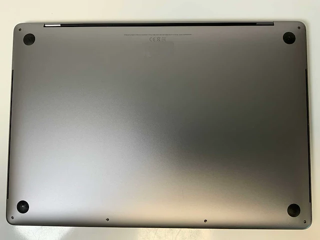 Apple macbook pro 16”, core(tm) i7 9th gen, 16 gb ram, 500 gb nvme, amd radeon pro 5500m 4 gb laptop - afbeelding 6 van  7