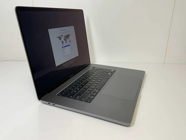 Apple macbook pro 16”, core(tm) i7 9th gen, 16 gb ram, 500 gb nvme, amd radeon pro 5500m 4 gb laptop - afbeelding 3 van  7