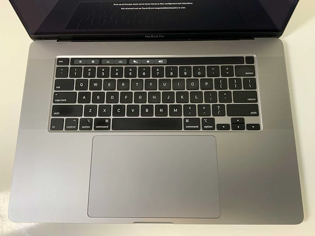 Apple macbook pro 16”, core(tm) i7 9th gen, 16 gb ram, 500 gb nvme, amd radeon pro 5500m 4 gb laptop - afbeelding 4 van  7