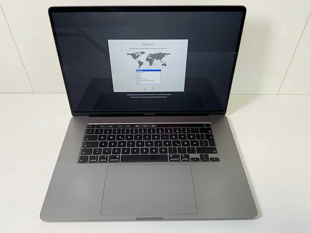 Apple macbook pro 16”, core(tm) i7 9th gen, 16 gb ram, 500 gb nvme, amd radeon pro 5500m 4 gb laptop - afbeelding 1 van  7