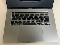 Apple macbook pro 16", core(tm) i7 9th gen, 16 gb ram, 500 gb nvme, amd radeon pro 5500m 4gb laptop - afbeelding 1 van  6