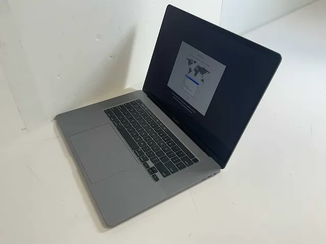 Apple macbook pro 16", core(tm) i7 9th gen, 16 gb ram, 500 gb nvme, amd radeon pro 5500m 4gb laptop - afbeelding 4 van  6