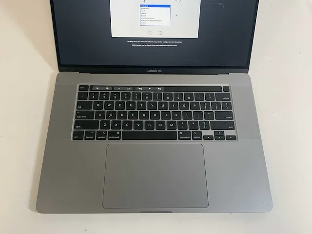 Apple macbook pro 16", core(tm) i7 9th gen, 16 gb ram, 500 gb nvme, amd radeon pro 5500m 4gb laptop - afbeelding 5 van  6