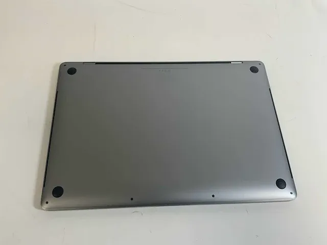 Apple macbook pro 16", core(tm) i7 9th gen, 16 gb ram, 500 gb nvme, amd radeon pro 5500m 4gb laptop - afbeelding 6 van  6