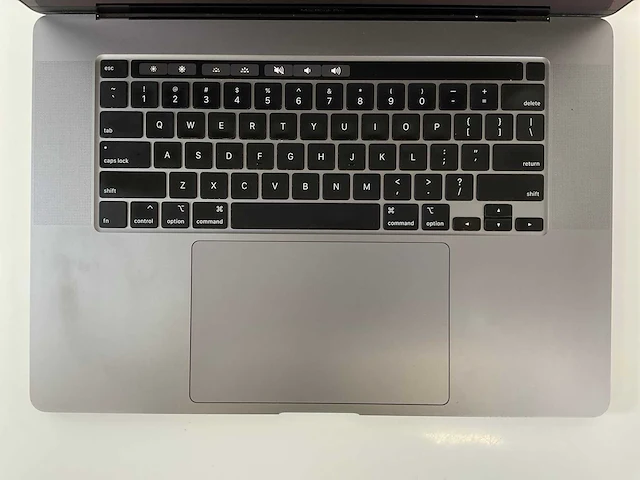 Apple macbook pro 16”, core(tm) i7 9th gen, 16 gb ram, 500 gb nvme, amd radeon rx 5500m 4 gb laptop - afbeelding 4 van  7