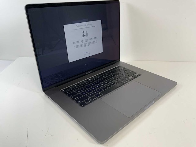 Apple macbook pro 16", core(tm) i7 9th gen, 16 gb ram, 500 gb nvme, amd radeon rx pro 5500m 4gb - afbeelding 2 van  7