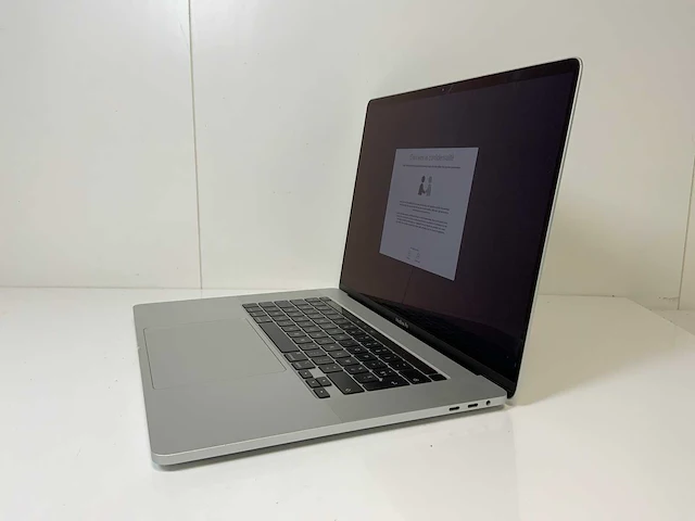 Apple macbook pro 16”, core(tm) i7 9th gen, 16 gb ram, 500 gb ram, amd radeon rx 5500 4 gb laptop - afbeelding 3 van  7