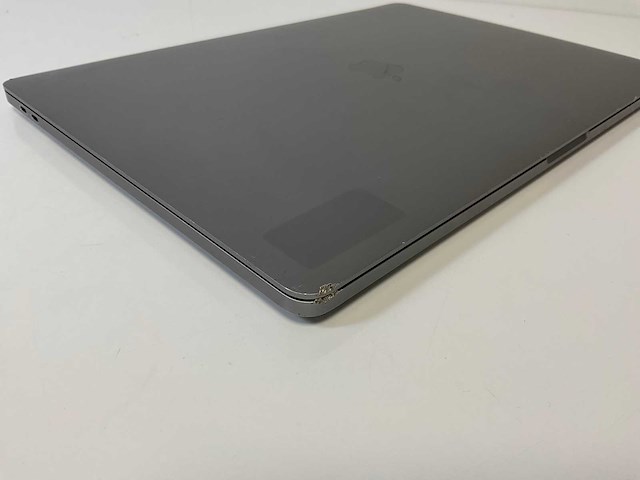 Apple macbook pro 16”, core(tm) i7 9th gen, 32 gb ram, 1 tb nvme, amd radeon pro 5500m 4 gb laptop - afbeelding 8 van  9