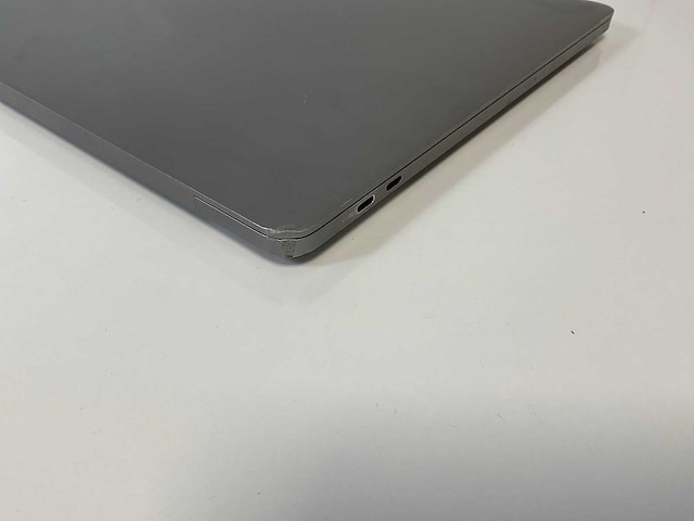 Apple macbook pro 16”, core(tm) i7 9th gen, 32 gb ram, 1 tb nvme, amd radeon pro 5500m 4 gb laptop - afbeelding 8 van  8