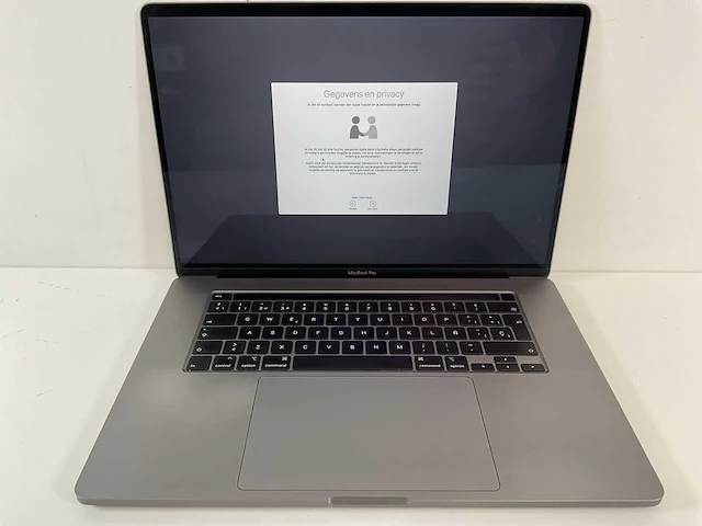 Apple macbook pro 16”, core(tm) i7 9th gen, 32 gb ram, 500 gb nvme, amd radeon rx 5500 4 gb laptop - afbeelding 1 van  7