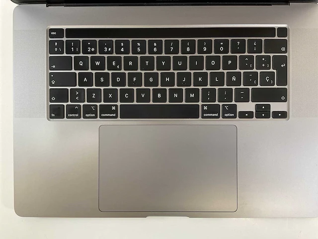 Apple macbook pro 16”, core(tm) i7 9th gen, 32 gb ram, 500 gb nvme, amd radeon rx 5500 4 gb laptop - afbeelding 4 van  7