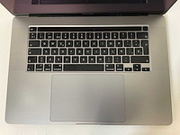 Apple macbook pro 16”, core(tm) i7 9th gen, 32 gb ram, 500 gb nvme, amd radeon rx pro 5500m 4 gb laptop - afbeelding 4 van  7