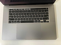 Apple macbook pro 16”, core(tm) i7 9th gen, 32 gb ram, 512 gb nvme, amd radeon pro 5300m 4 gb laptop - afbeelding 4 van  7