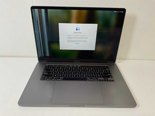 Apple macbook pro 16”, core(tm) i7 9th gen, 32 gb ram, 512 gb nvme, amd radeon pro 5300m 4 gb laptop - afbeelding 1 van  8