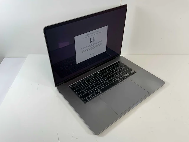 Apple macbook pro 16", core(tm) i9, 32 gb ram, 1 tb nvme, amd radeon pro 5500m 8 gb laptop - afbeelding 1 van  5