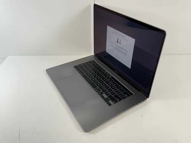 Apple macbook pro 16", core(tm) i9, 32 gb ram, 1 tb nvme, amd radeon pro 5500m 8 gb laptop - afbeelding 2 van  5
