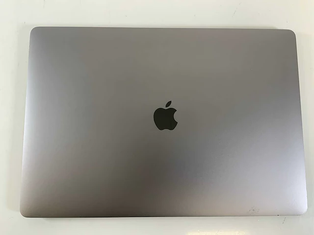 Apple macbook pro 16", core(tm) i9, 32 gb ram, 1 tb nvme, amd radeon pro 5500m 8 gb laptop - afbeelding 4 van  5