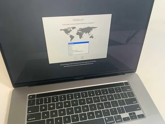 Apple macbook pro 16", core(tm) i9 9th gen, 16 gb ram, 1 tb nvme, amd radeon pro 5500m 4gb laptop - afbeelding 3 van  7