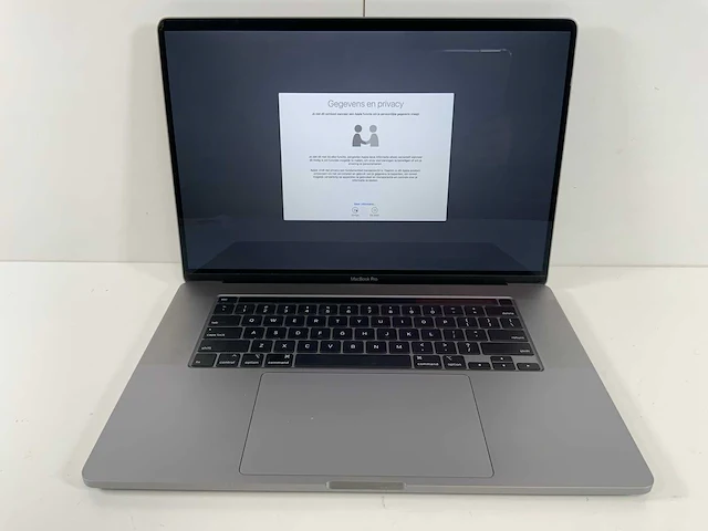 Apple macbook pro 16", core(tm) i9 9th gen, 16 gb ram, 1 tb nvme, amd radeon rx pro 5500m 4 gb laptop - afbeelding 1 van  8
