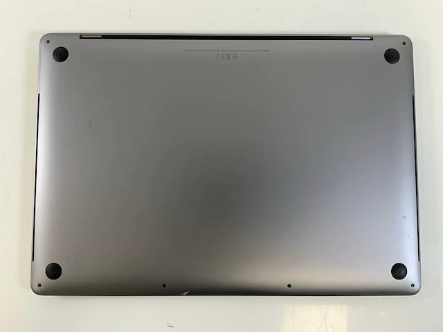 Apple macbook pro 16", core(tm) i9 9th gen, 16 gb ram, 1 tb nvme, amd radeon rx pro 5500m 4 gb laptop - afbeelding 6 van  8