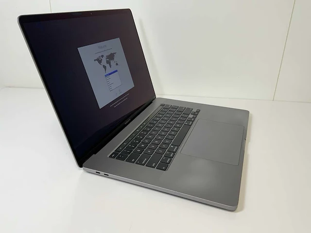 Apple macbook pro 16”, core(tm) i9 9th gen, 32 gb ram, 1 tb nvme, amd radeon pro 5500m 8 gb laptop - afbeelding 3 van  7