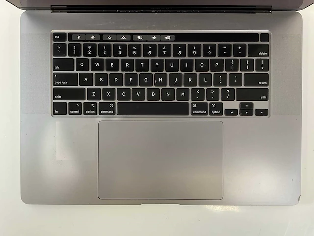 Apple macbook pro 16”, core(tm) i9 9th gen, 32 gb ram, 1 tb nvme, amd radeon pro 5500m 8 gb laptop - afbeelding 4 van  8