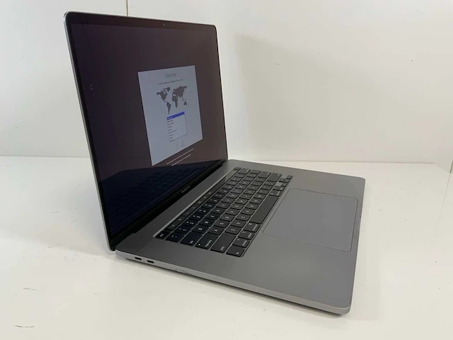 Apple macbook pro 16", core(tm) i9 9th gen, 32 gb ram, 1 tb nvme, amd radeon pro 5500m 8 gb laptop - afbeelding 2 van  7