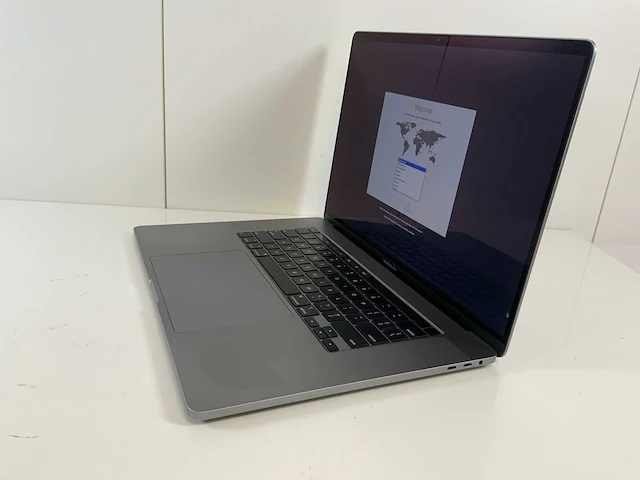 Apple macbook pro 16", core(tm) i9 9th gen, 32 gb ram, 1 tb nvme, amd radeon pro 5500m 8 gb laptop - afbeelding 3 van  7