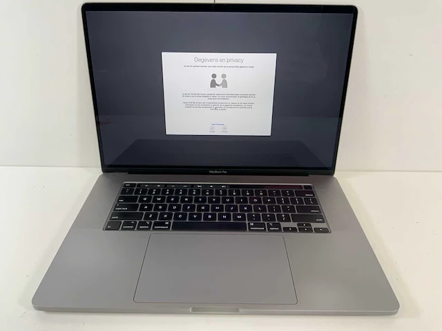 Apple macbook pro 16", core(tm) i9 9th gen, 32 gb ram, 1 tb nvme, amd radeon rx pro 5500m 8gb laptop - afbeelding 1 van  7