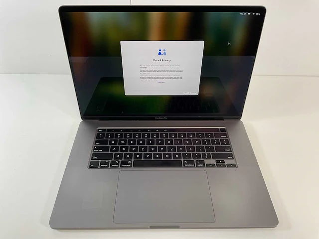 Apple macbook pro 16”, core(tm) i9 9th gen, 32 gb ram, 1 tb nvme laptop - afbeelding 1 van  7