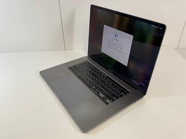 Apple macbook pro 16”, core(tm) i9 9th gen, 32 gb ram, 1 tb nvme laptop - afbeelding 3 van  7