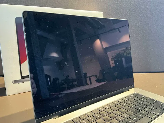 Apple macbook pro 16 inch (a2485) laptop - afbeelding 3 van  7