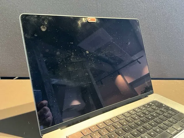 Apple macbook pro 16 inch (a2485) laptop - afbeelding 3 van  7