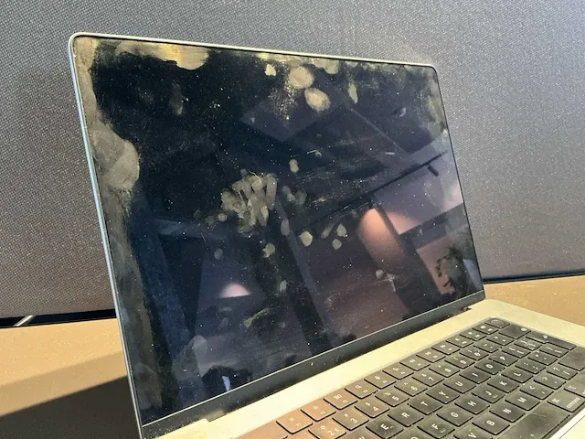Apple macbook pro 16 inch (a2485) laptop - afbeelding 3 van  7