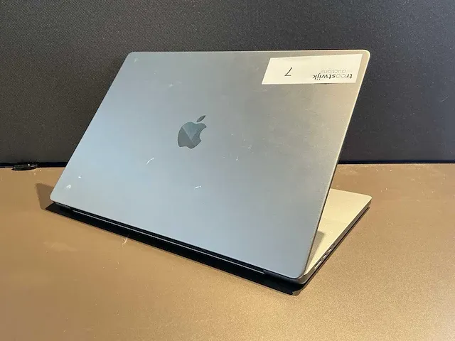 Apple macbook pro 16 inch (a2485) laptop - afbeelding 5 van  7